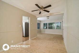 5621 Perrine Dr in Orlando, FL - Foto de edificio - Building Photo