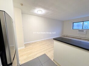18 Glencoe St, Unit 23 in Boston, MA - Building Photo - Building Photo