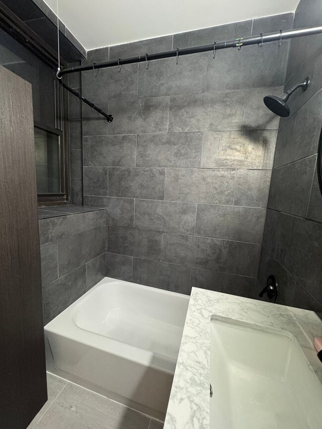 80 St Nicholas Ave in New York, NY - Building Photo - Building Photo