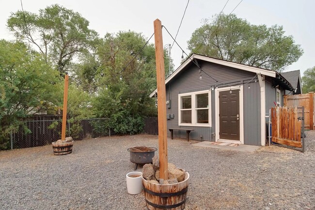 property at 514 NW Harriman St