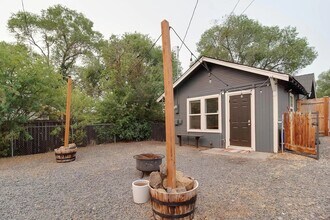 514 NW Harriman St in Bend, OR - Building Photo - Building Photo
