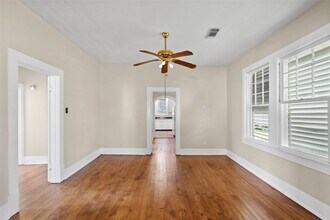 5326 Main St in Santa Fe, TX - Building Photo - Building Photo