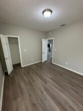 2208 W Woodlawn Ave in Tampa, FL - Building Photo - Building Photo