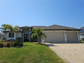 1502 NW 29th Pl in Cape Coral, FL - Foto de edificio - Building Photo