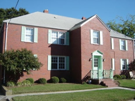 Richview Apartments in Norfolk, VA - Building Photo