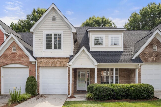 property at 4442 Coventry Row Ct