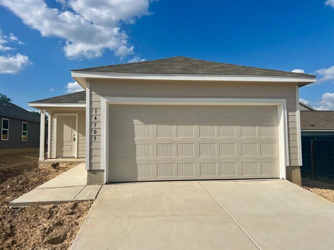14703 Dasing Wheel in San Antonio, TX - Building Photo - Building Photo