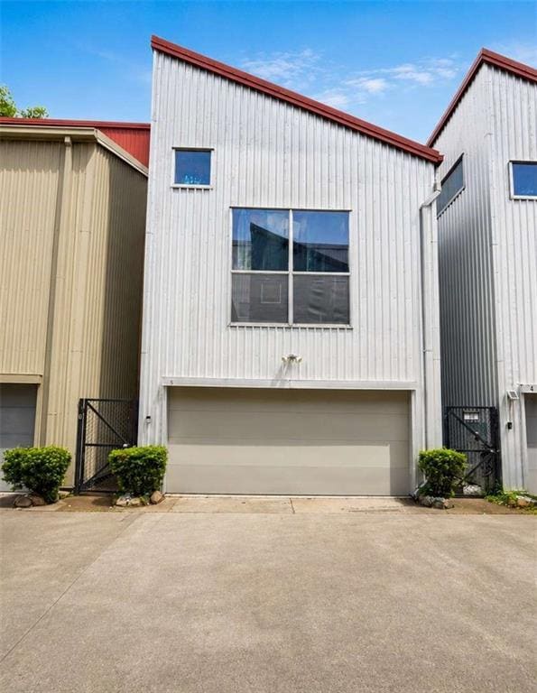 property at 241 Maynard Terrace SE