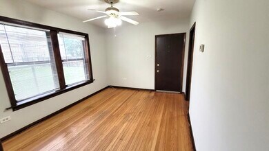 4810 W Armitage Ave in Chicago, IL - Building Photo - Building Photo