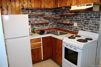 24 Chestnut Ln in Newburgh, NY - Building Photo - Building Photo