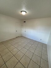 2041 Solano Dr in El Paso, TX - Building Photo - Building Photo