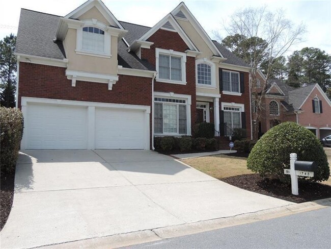 1745 Kinsmon Cove