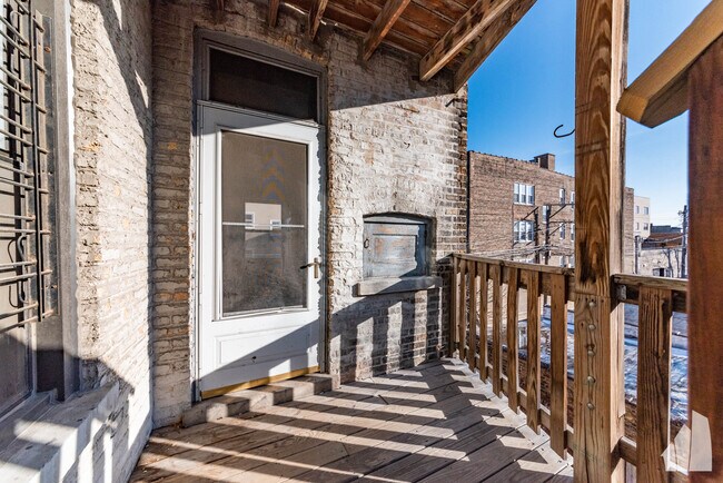 4455 N Artesian Ave in Chicago, IL - Building Photo - Building Photo