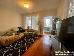 5 Riverside Pl, Unit 1 in Cambridge, MA - Foto de edificio - Building Photo
