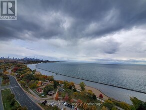 1928-1928 Lake Shore Blvd W in Toronto, ON - Building Photo - Building Photo