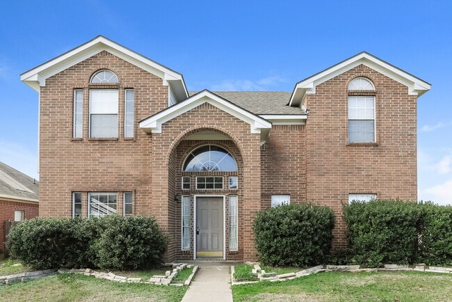 property at 1723 Country Crest Ln