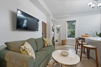 20 Tuers Ave, Unit SI ID1470332P in Jersey City, NJ - Building Photo - Building Photo