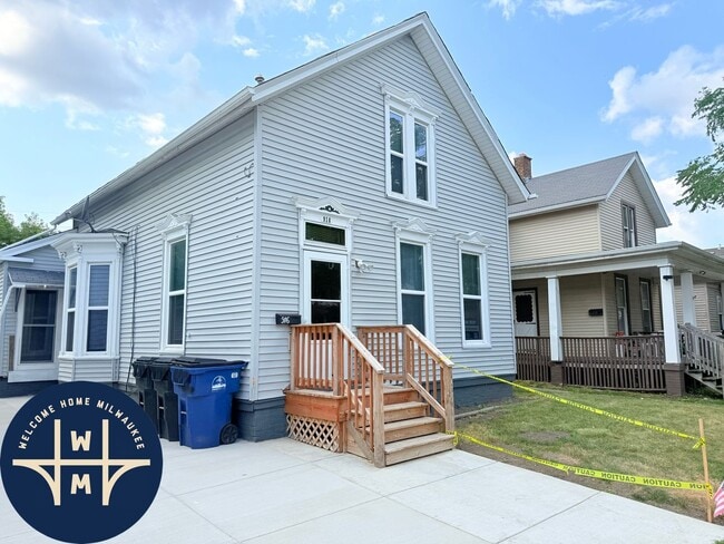 property at 916 Grand Ave