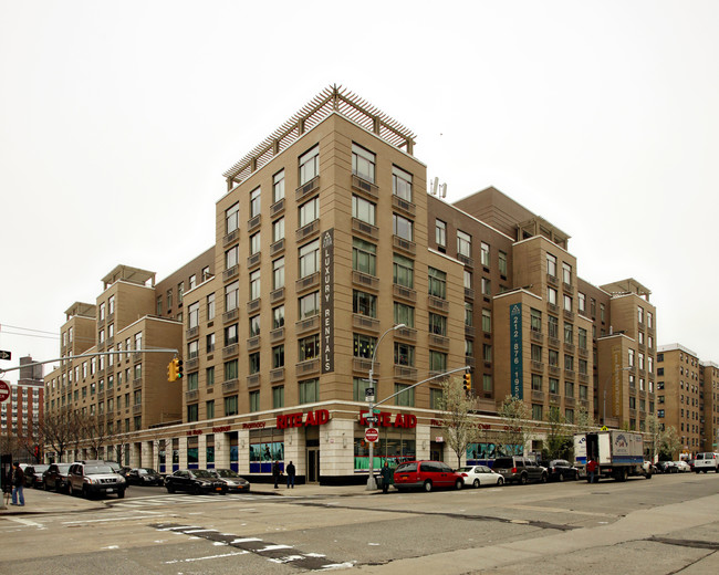 The Aspen in New York, NY - Foto de edificio - Building Photo