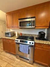 17230 Newhope St, Unit 214 in Fountain Valley, CA - Foto de edificio - Building Photo