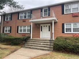 7 Grandview Dr in Farmington, CT - Building Photo