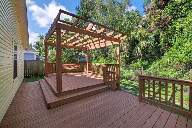 property at 182 Tafflinger Rd