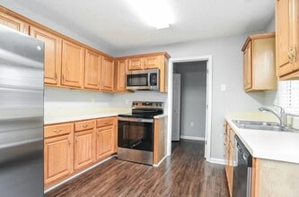 720 Pesca Ln in Matthews, NC - Building Photo - Building Photo