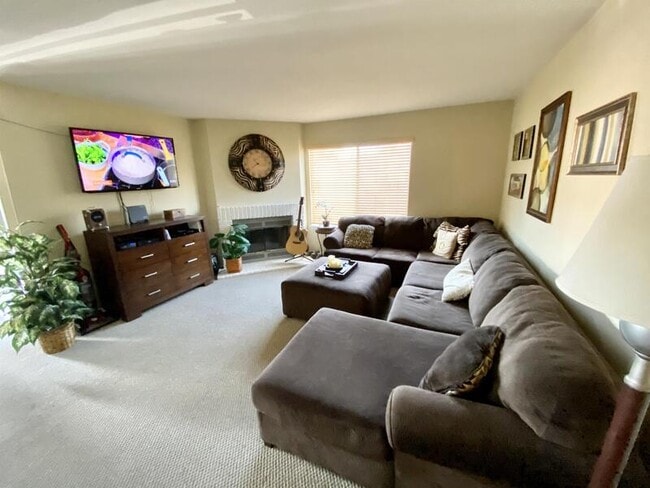 7754 Caminito Bonanza in Carlsbad, CA - Building Photo - Building Photo