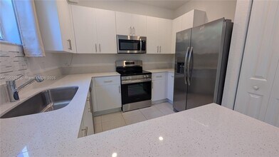 2741 NW 55th Way in Lauderhill, FL - Building Photo - Building Photo