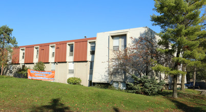 Winterwood Gardens Apartments in Columbus, OH - Building Photo - Building Photo