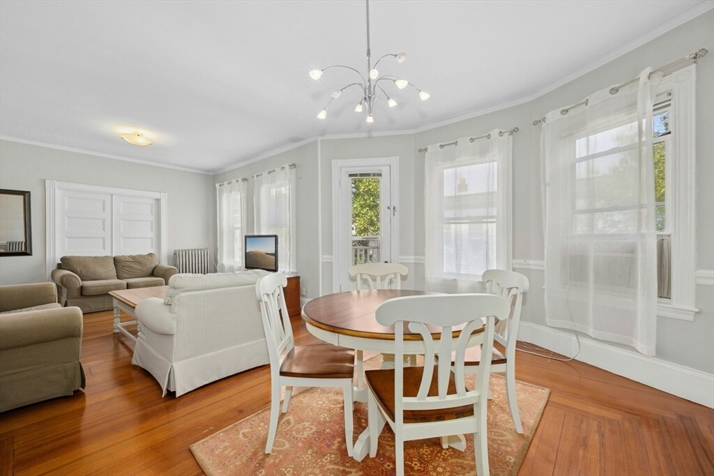 28 Stanton Rd in Brookline, MA - Building Photo