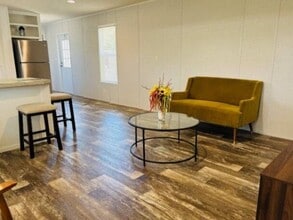 128 Los Platanos St in Mercedes, TX - Building Photo - Building Photo