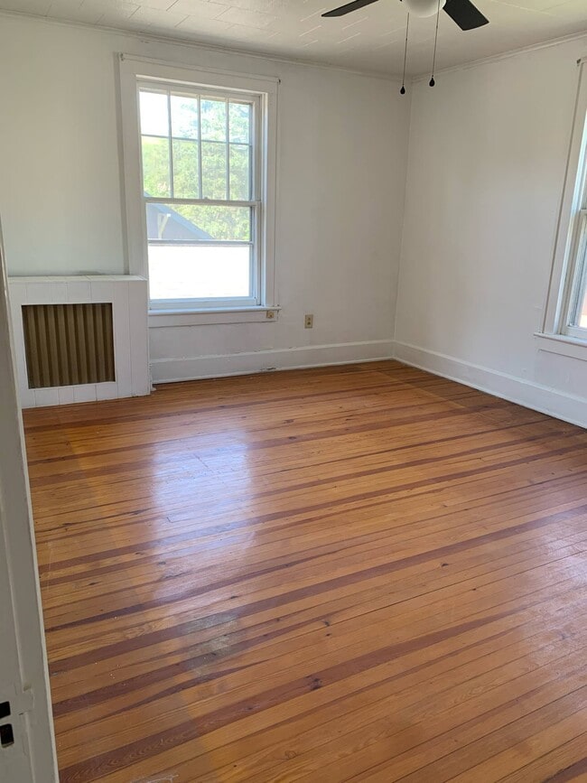 113 Hammer Ave, Unit 4 in Johnstown, PA - Building Photo - Building Photo