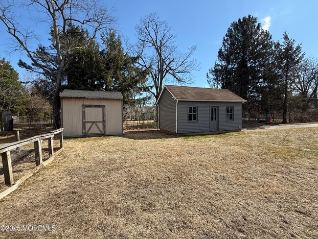 3 Vanderburg Rd in Marlboro, NJ - Building Photo - Building Photo