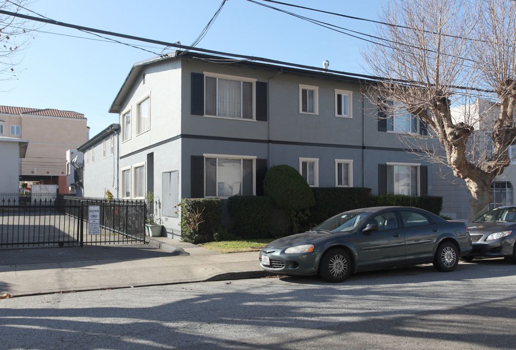 517 Green Ave in San Bruno, CA - Building Photo