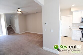 3234 Sher Ct in Sacramento, CA - Building Photo - Building Photo