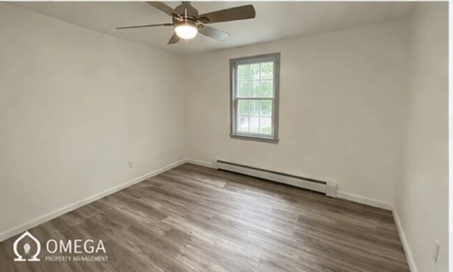 13 Elm St in Newport, ME - Building Photo - Building Photo