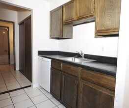 384 S Ironton St in Aurora, CO - Building Photo - Building Photo