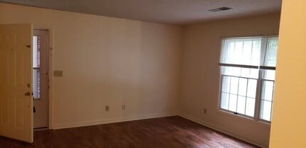 455 Ridgefields Rd in Kingsport, TN - Foto de edificio - Building Photo