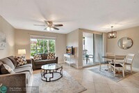 508 Villa Cir in Boynton Beach, FL - Foto de edificio - Building Photo