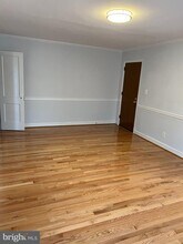 410 Bashford Ln-Unit -101 in Alexandria, VA - Building Photo - Building Photo