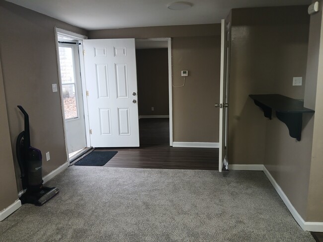 216 N Main St, Unit Apt C, Unit Apt C