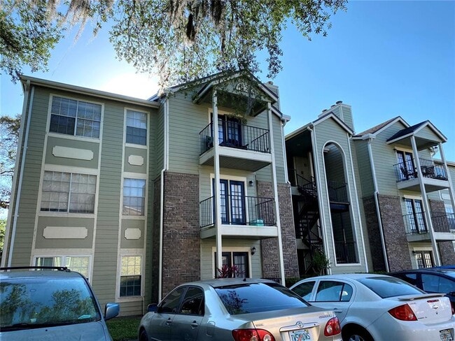 property at 2550 N Alafaya Trail