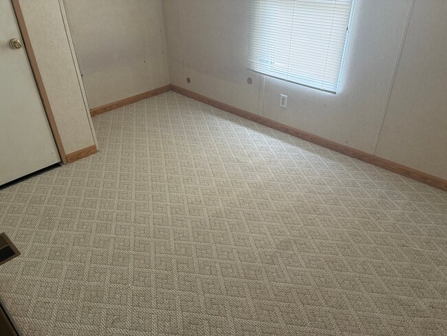 4805 Old Stone Rd in Sumter, SC - Building Photo - Building Photo