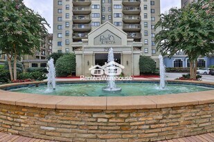 799 Hammond Dr in Sandy Springs, GA - Building Photo