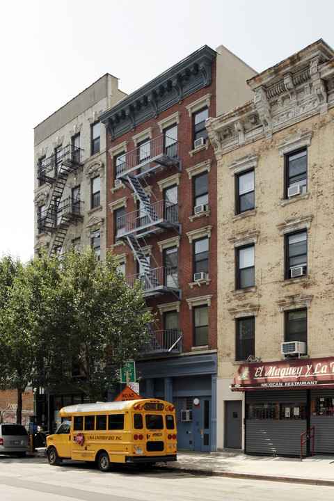 Bridge House # 6 in New York, NY - Building Photo