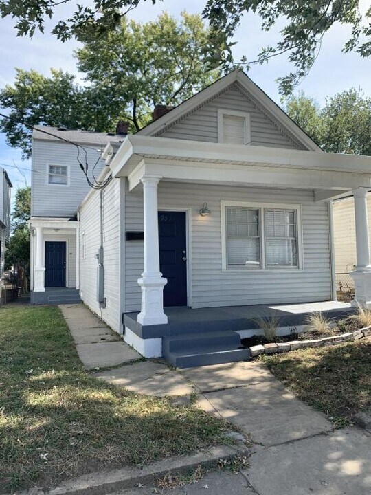 951 S Shelby St in Louisville, KY - Building Photo