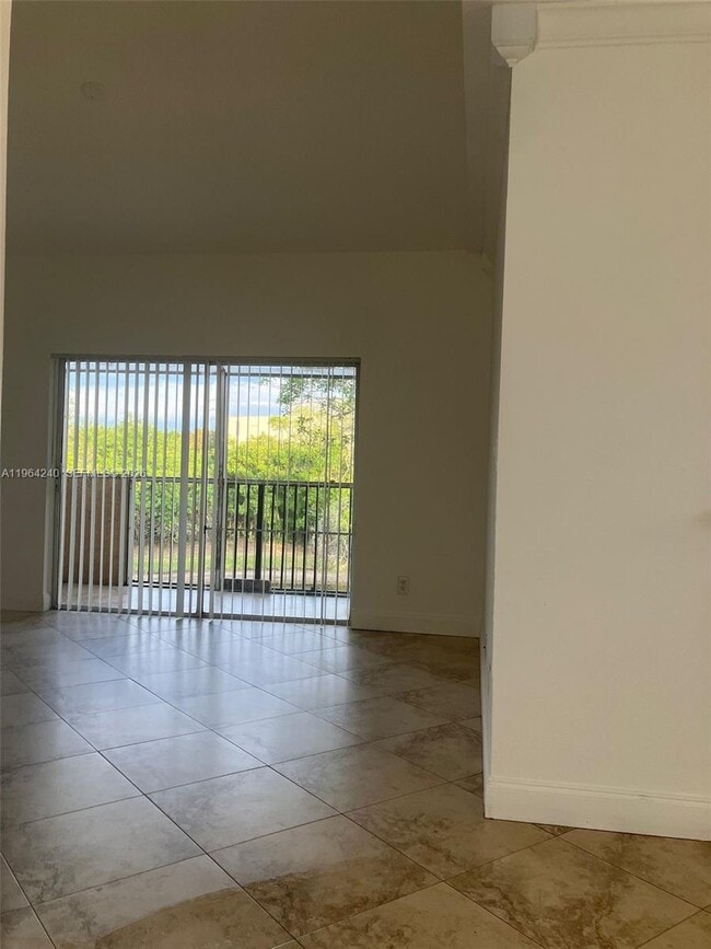 620 Cypress Club Way in Pompano Beach, FL - Building Photo - Building Photo