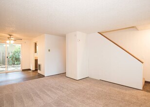 Pacific Apartments in Beaverton, OR - Building Photo - Building Photo