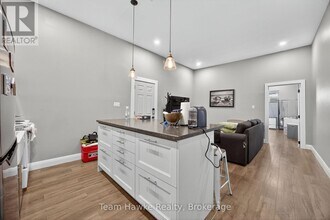 253 King St in Midland, ON - Building Photo - Building Photo